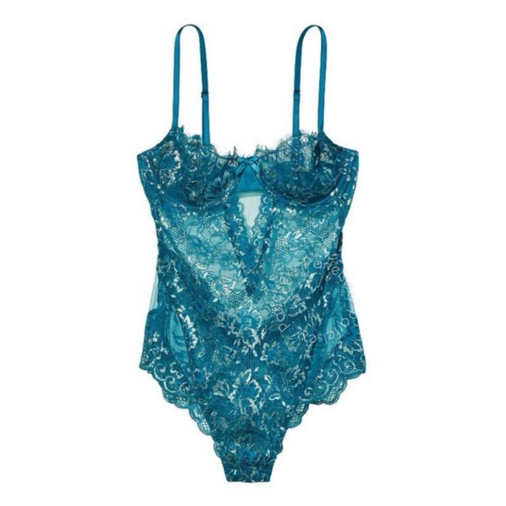 BEAUTIFUL NWT Victoria's Secret teddy one-piece,size M Stunning set